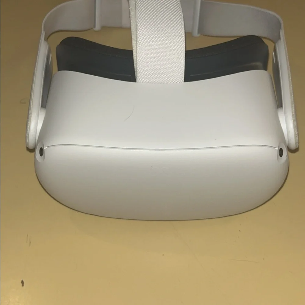 Oculus meta quest 2 Headset with White Strap and two controllers